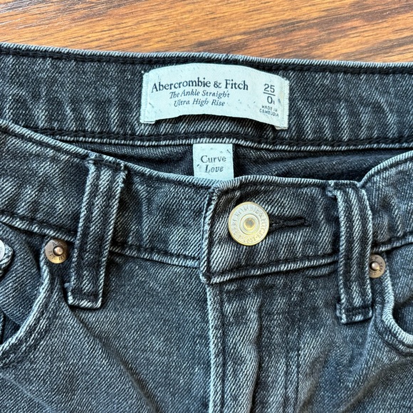 Abercrombie & Fitch Curve Love Ankle Straight Ultra High Rise Black 25/0 - Picture 3 of 5